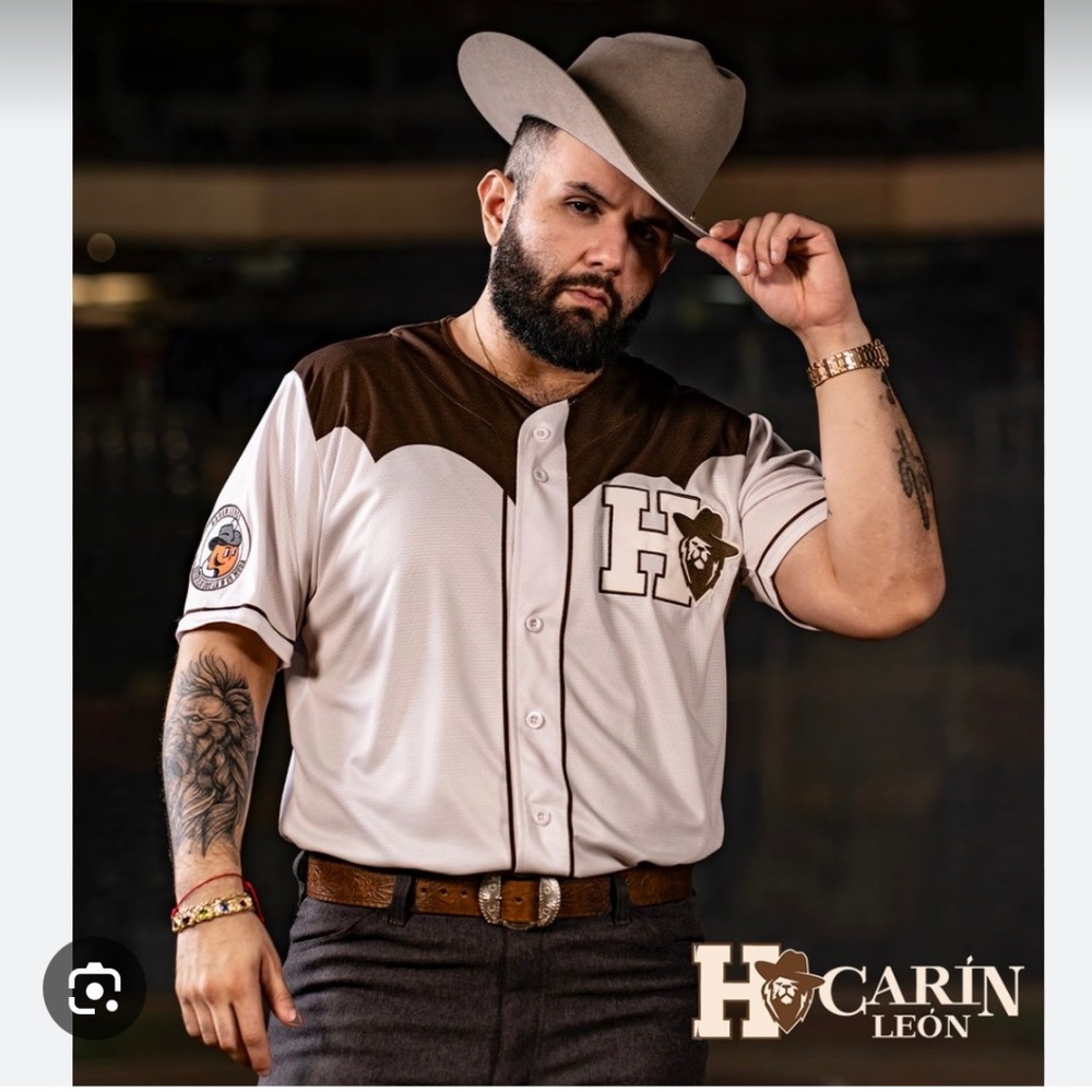 Carin Leon jersey